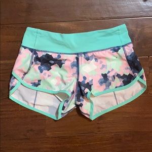 Lululemon speed up short 2.5” length